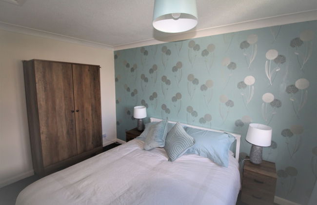 3 Bed House - Garden & Parking - Quiet Cul De Sac - Foto 4