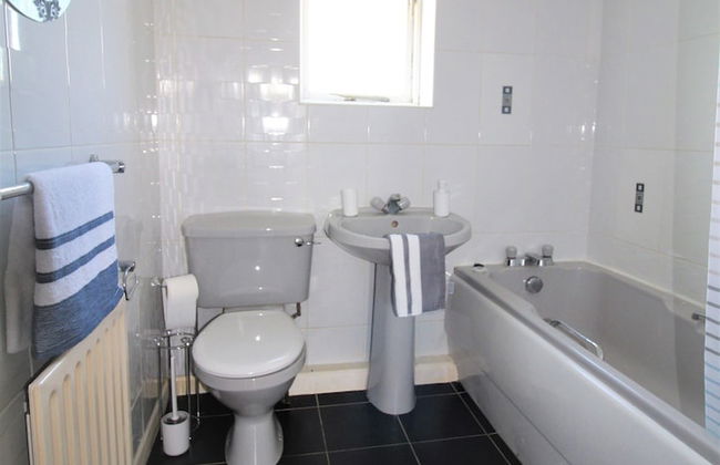 3 Bed House - Garden & Parking - Quiet Cul De Sac - Foto 13