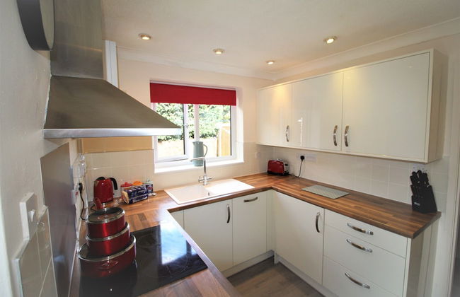3 Bed House - Garden & Parking - Quiet Cul De Sac - Foto 6