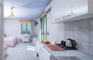 Photo 2 - Sea View Apartment - Studio