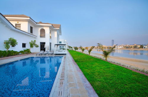 Foto 56 - Luxury Villa w Dramatic Vw Private Beach Pool