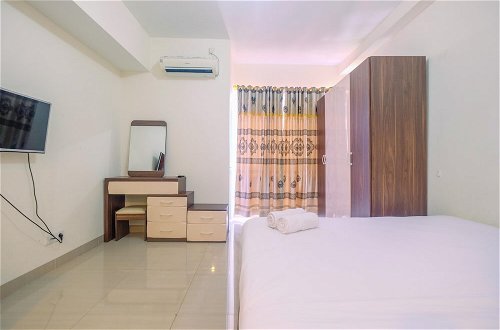 Photo 16 - Cozy Living Studio Apartment Taman Melati near Universitas Indonesia