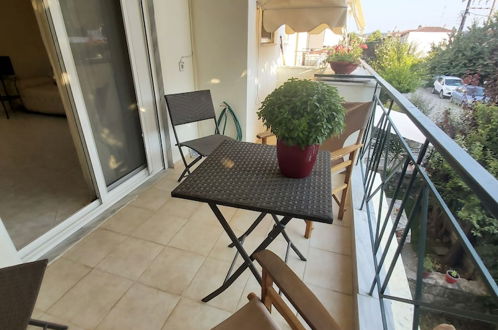 Foto 18 - Captivating 1-bed Apartment in Kallithea