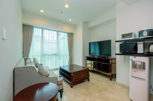 Photo 12 - Cozy 1BR with Workspace at Setiabudi Skygarden Apartment