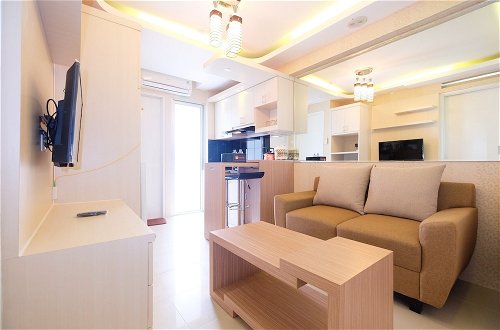 Photo 13 - Modern Minimalist 2 Bedrooms at Bassura City Apartment By Travelio