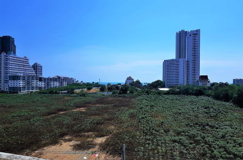 Photo 26 - Sea View Corner Condo Jomtien