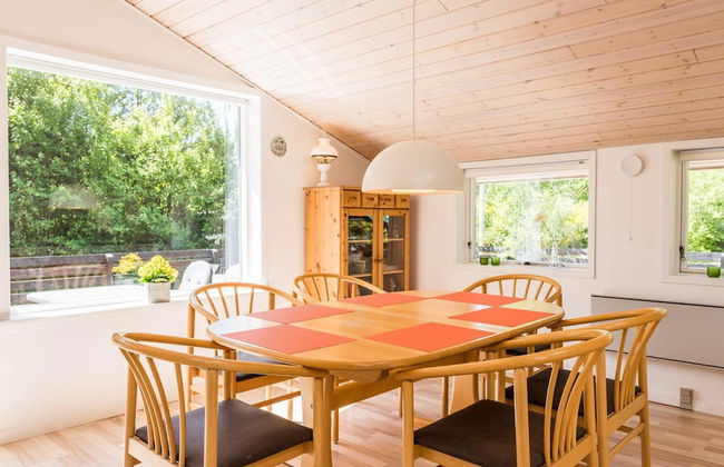 6 Person Holiday Home in Henne - Foto 7