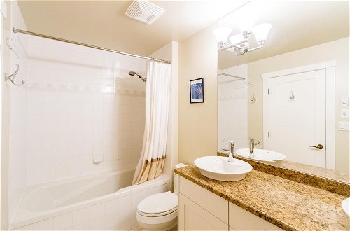 Photo 27 - Spacious Town Home With Private Hot Tub
