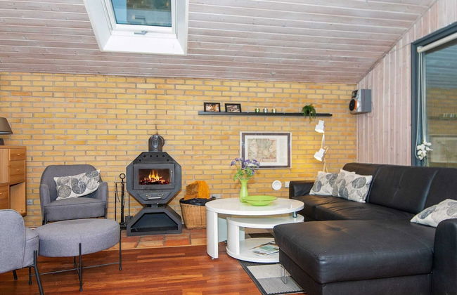 6 Person Holiday Home in Orsted - Photo 5