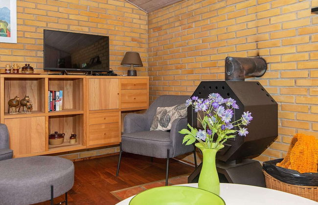 6 Person Holiday Home in Orsted - Photo 2