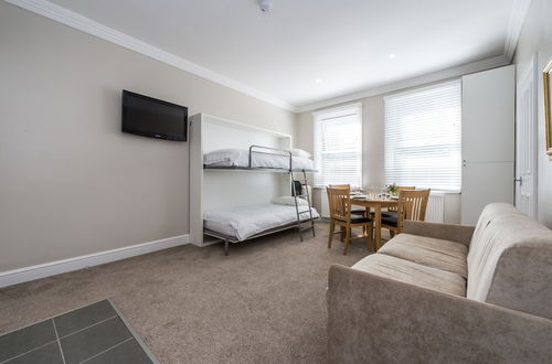 Foto 2 - Stylish Apartment 12 Minutes Tube to Oxford Street With Free Wifi and air con