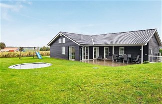 Foto 1 - Ravishing Holiday Home in Jutland near Sea