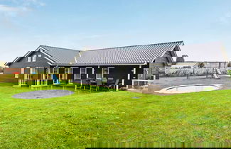 Foto 1 - Ravishing Holiday Home in Jutland near Sea
