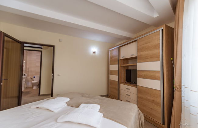 Dany Luxury Apartment - Photo 15