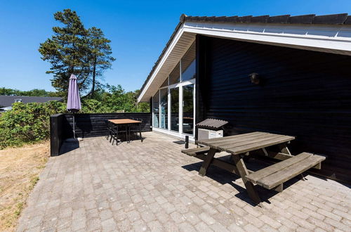 Photo 25 - 6 Person Holiday Home in Blavand