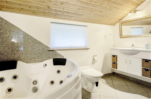 Photo 6 - 8 Person Holiday Home in Rodby