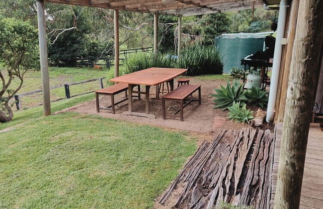 Rustic Country Lane Farmhouse in Lysterfield - Photo 30