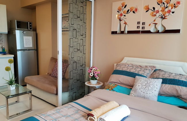 Azure Luxury City Suites by VacationsPH - Photo 5