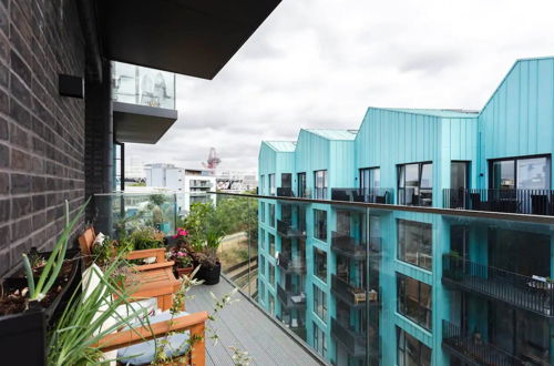 Photo 17 - Bright 1 Bedroom Apartment in Hackney Wick With Balcony