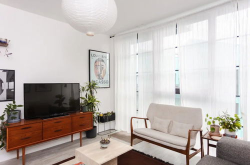 Foto 14 - Bright 1 Bedroom Apartment in Hackney Wick With Balcony