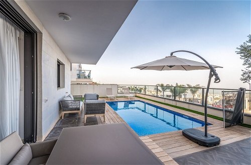 Foto 23 - luxury garden apartment heated pool