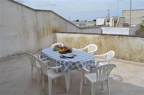 Foto 37 - Charming Holiday Home Near The Beach With A Terrace; Parking Available, Pets