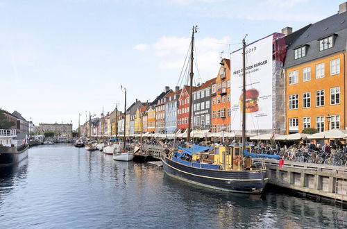 Photo 27 - Sanders Stage - Endearing 3-bdr. Apt. Near Nyhavn