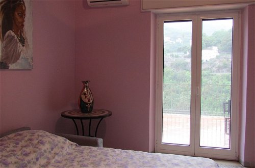 Foto 3 - Wonderful Amalfi Coast Apartment Overlooking the sea With Free Wifi and Parking