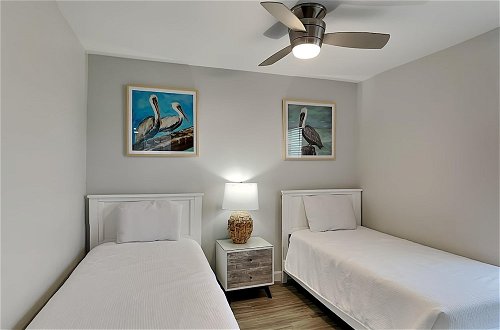 Foto 9 - Pelican Beach by Southern Vacation Rentals