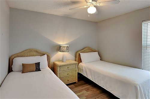 Photo 15 - Pelican Beach by Southern Vacation Rentals