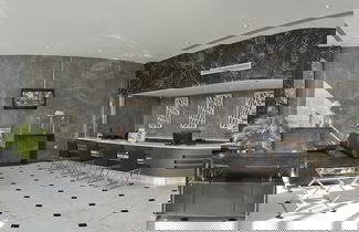 Photo 6 - Tulip hotel And Suites