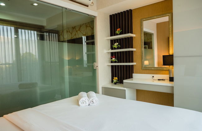 Luxurious 1BR At Dago Suites Apartment - Foto 5