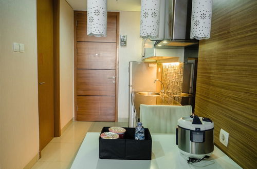 Photo 16 - Luxurious 1BR At Dago Suites Apartment