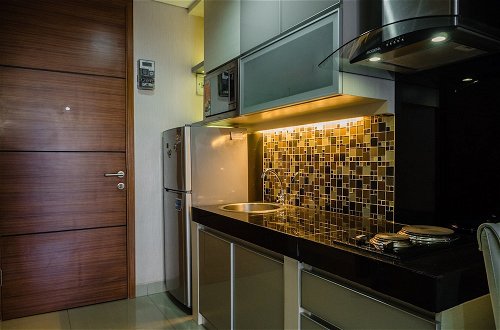 Photo 19 - Luxurious 1BR At Dago Suites Apartment