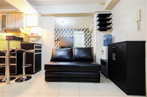 Photo 20 - Monochrome Style 2 Bedrooms at Kalibata City Apartment By Travelio