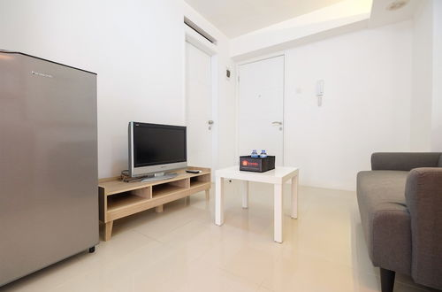 Photo 20 - Compact Bassura City Apartment near Jatinegara