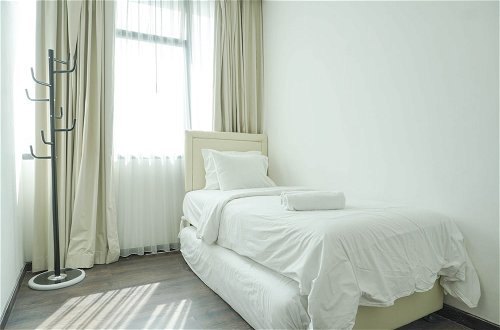 Foto 8 - Nice and Elegant 2BR Apartment at Veranda Residence Puri