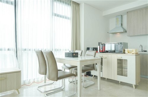 Foto 14 - Nice and Elegant 2BR Apartment at Veranda Residence Puri