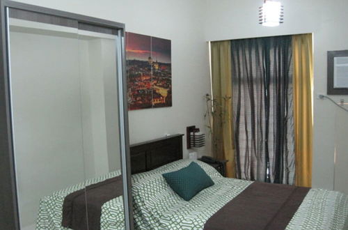 Photo 3 - Premium Residence The Currency Ortigas