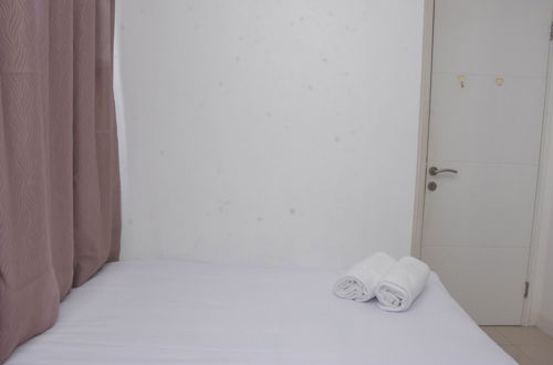 Foto 2 - Cozy Stay And Comfort 2Br At Bassura Apartment