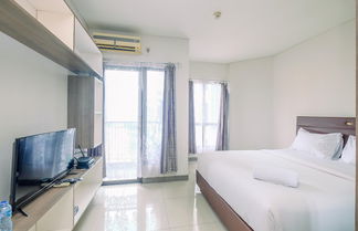 Photo 3 - Minimalist And Comfy Studio At Tamansari Semanggi Apartment