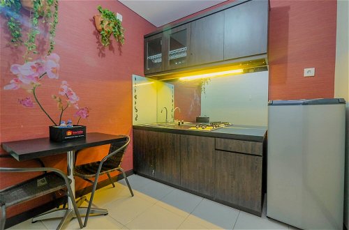 Foto 8 - Best Price Modern Studio Apartment at Nifarro Park