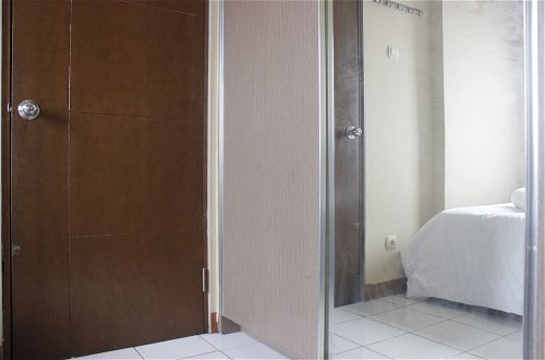 Photo 14 - Minimalist 3BR Gateway Cicadas Ahmad Yani Apartment