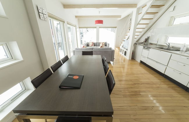 Niseko Central Houses and Apartments - Photo 4