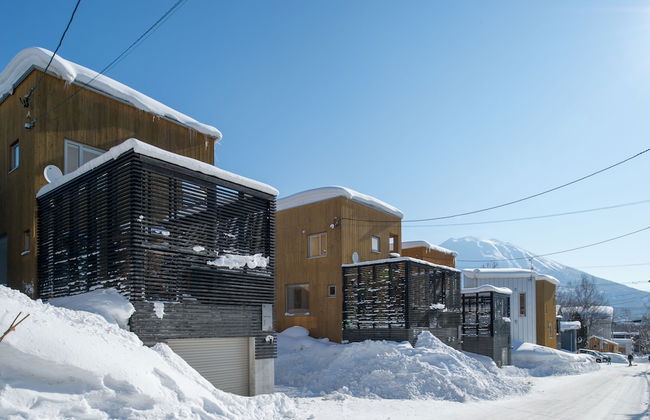 Niseko Central Houses and Apartments - Photo 17