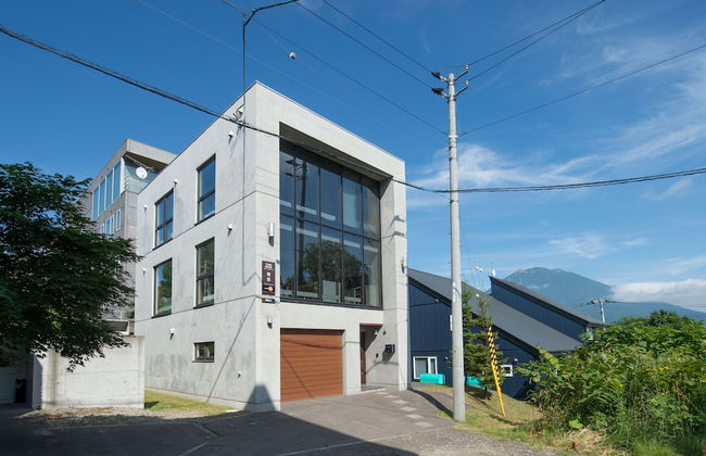 Niseko Central Houses and Apartments - Photo 20