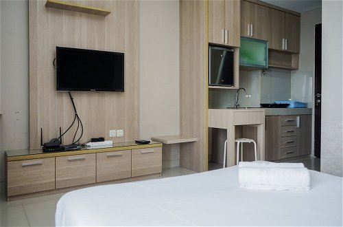 Foto 4 - Nice And Cozy Studio Apartment At Atria Gading Serpong Residence