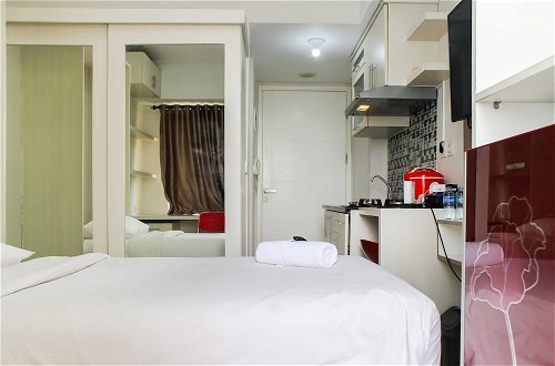 Foto 3 - Cozy And Nice Studio Apartment At Springlake Summarecon Bekasi