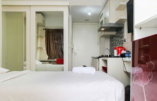 Foto 3 - Cozy And Nice Studio Apartment At Springlake Summarecon Bekasi