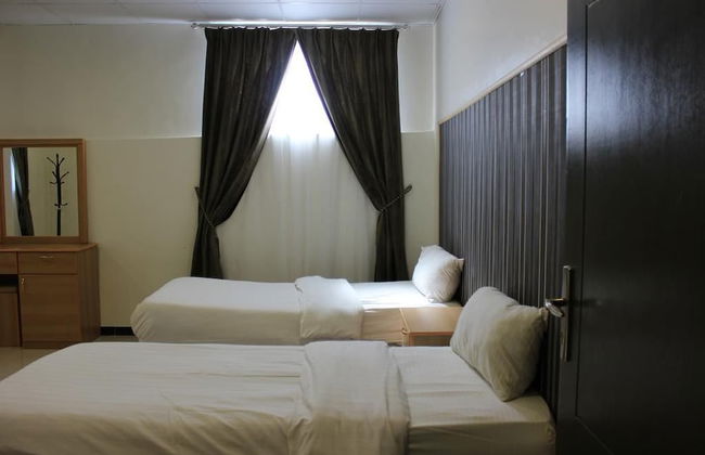 Al Amoria Furnished Apartments 3 - Foto 1